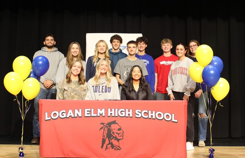 Lindsay signing